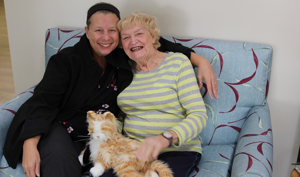 2019-04-06 Wilma the robotic cat wows residents.hero(2).jpg