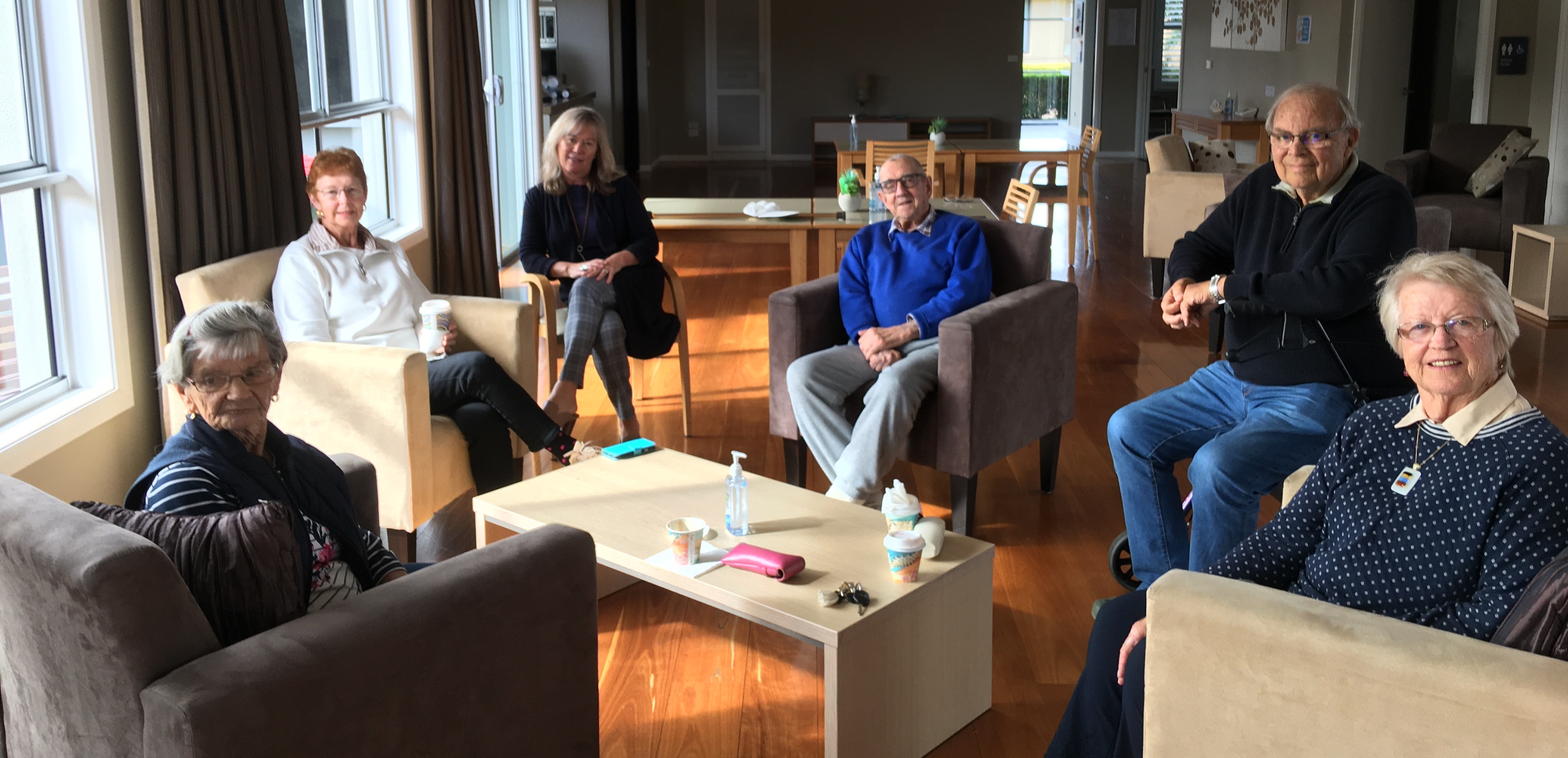 Broadwater Gardens Hole in the wall cafe (3)_crop.jpg