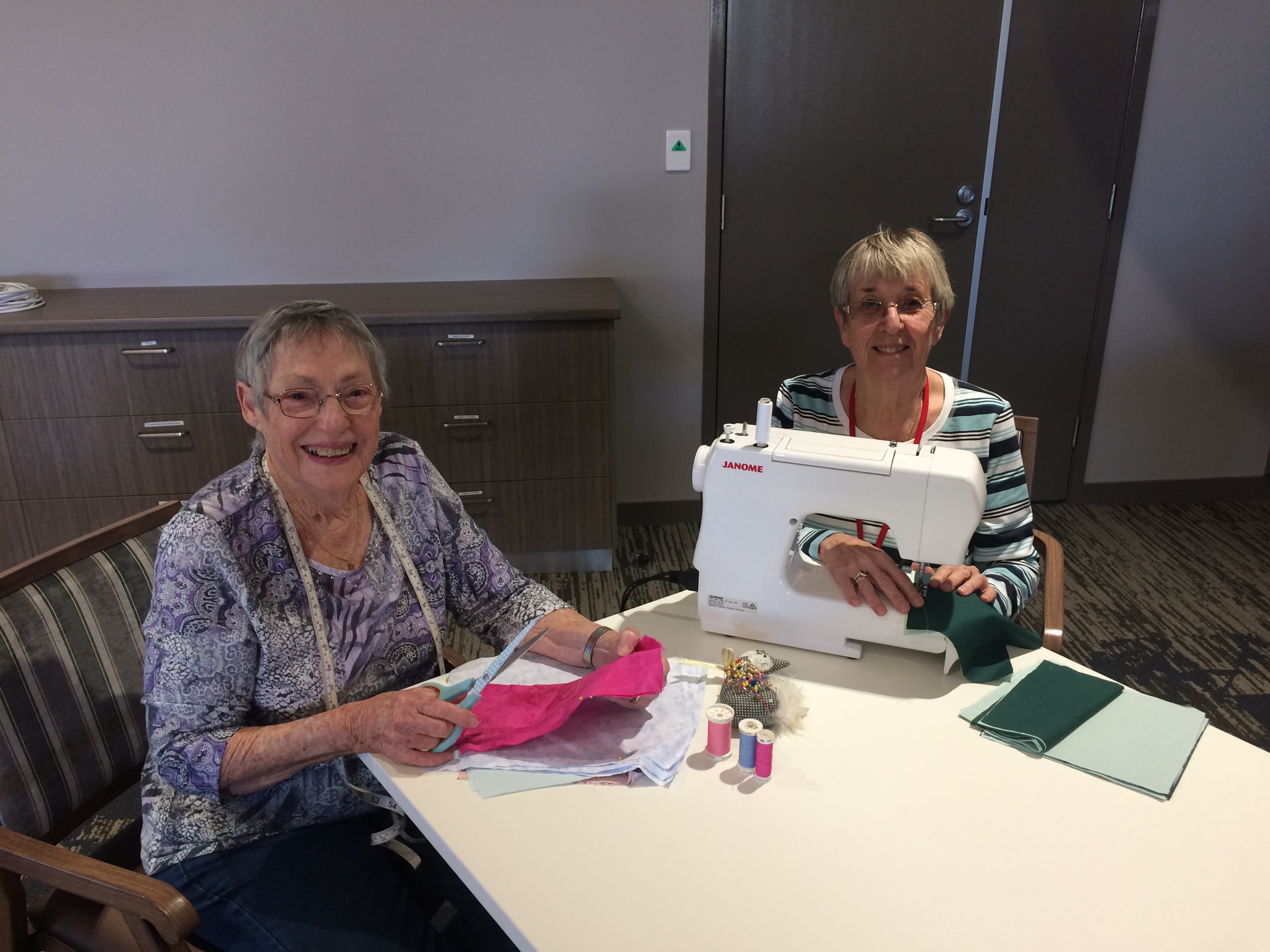 Chelsea residents sew masks (10).JPG