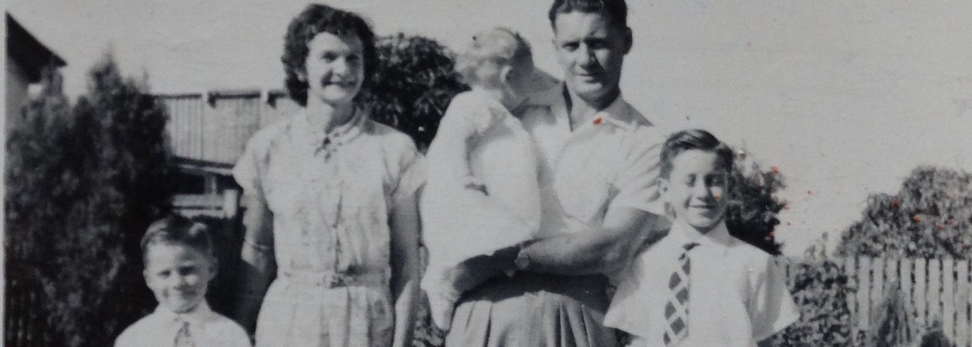 Ipswich Airforce Veteran Doug Simonds celebrates 100 years