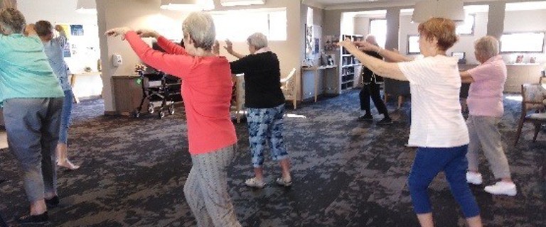 Fairways Bill Sanders Tai Chi class.jpg Fairways Bill Sanders Tai Chi class.jpg