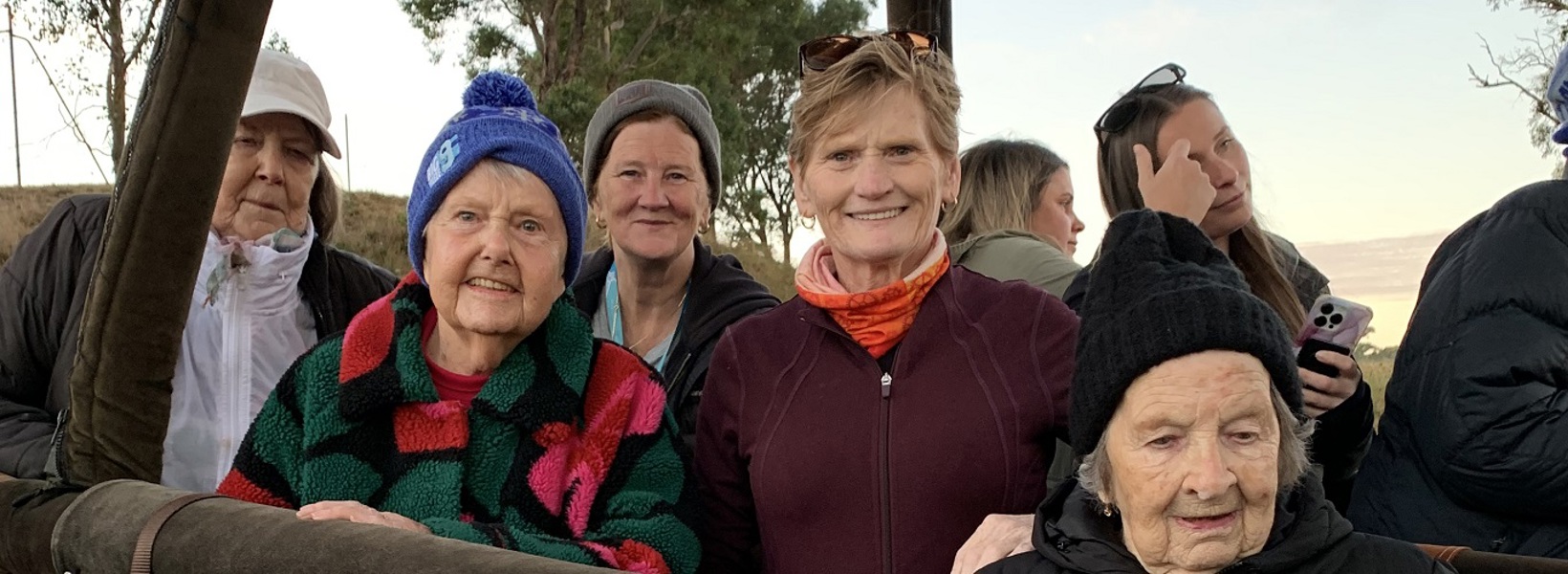 Lilydale residents hot air ballooning Lilydale residents hot air ballooning