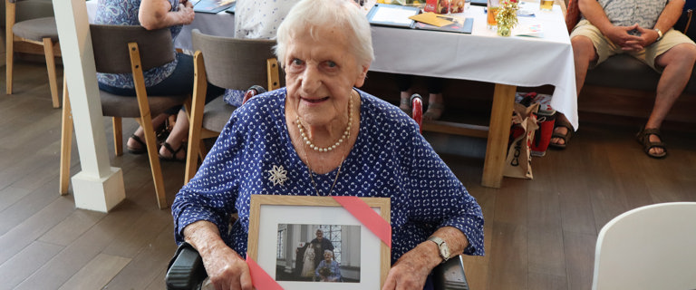 Thelma Sprott 103rd bday Norths Leagues Club (16)- 0.jpg Thelma Sprott 103rd bday Norths Leagues Club (16)- 0.jpg