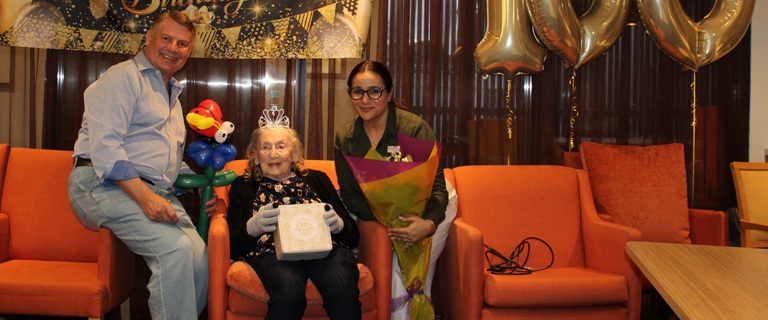 Hella's 100th bday.jpg Hella's 100th bday.jpg