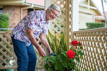 Janice at her new Baycrest home