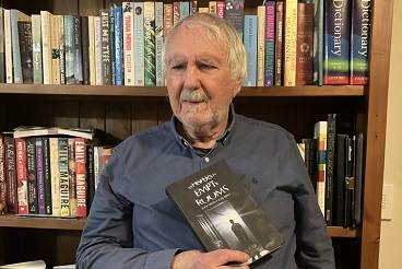 Les just published his third book_.jpg