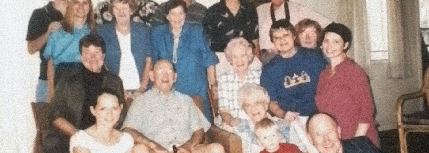 Lloyd and Ethel with their family.jpg