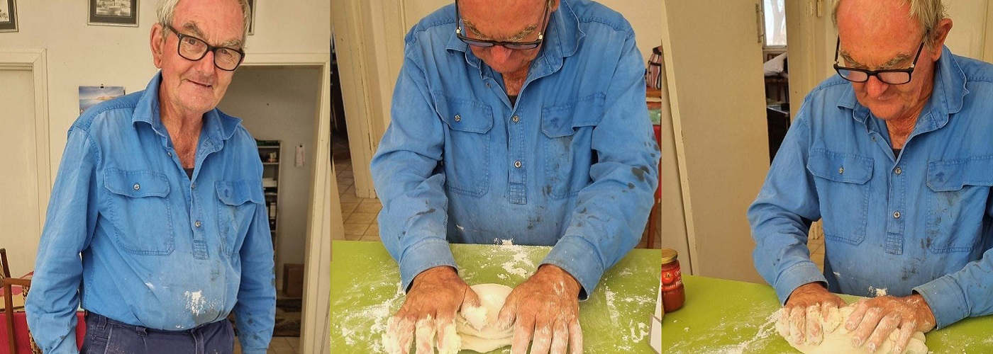 Lloyd making pizza.jpg