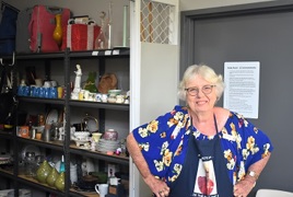 Mel at the market day_.jpg Mel at the market day_.jpg