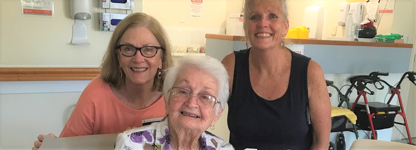 Minna with Annette and Lou_1400x500.jpg