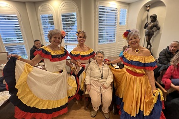 Nubia and Colombian Dancers__.jpg