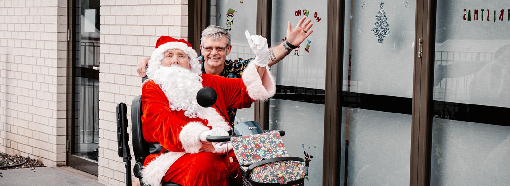 Santa at Fernhill Christmas Carols_.jpg Santa at Fernhill Christmas Carols_.jpg