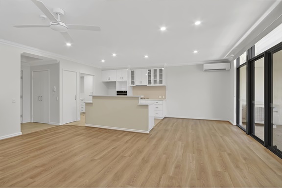 004_Open2view_ID989217-42-16_Freedman_Road__Menora.jpg