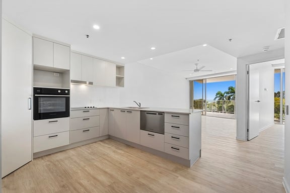 003_Open2view_ID976380-203_48_Watson_Street.jpg